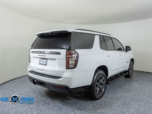 Used 2022 Chevrolet Tahoe Z71 w/ Luxury Package AWD/4WD image 7