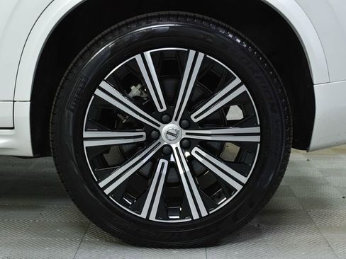 Certified 2024 Volvo XC90 B5 Core w/ Climate Package image 40