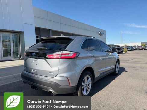Used 2020 Ford Edge SEL w/ Cold Weather Package AWD/4WD image 5