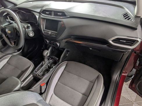Used 2023 Chevrolet TrailBlazer LS w/ LPO, Blackout Package image 29