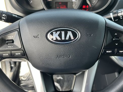 Used 2014 Kia Rio LX image 17