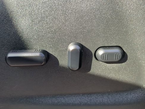 Used 2024 Ford Transit 350 XLT image 28