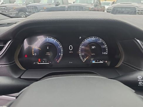 New 2025 Jeep Grand Cherokee Altitude image 26