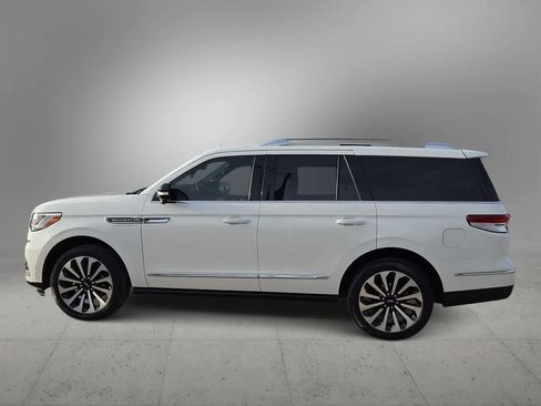 Used 2023 Lincoln Navigator Reserve AWD/4WD image 5