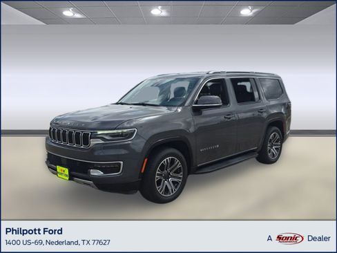 Used 2022 Jeep Wagoneer Series III w/ Flexible Seating Group image 1