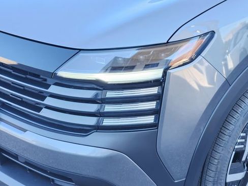 New 2026 Nissan Kicks SV image 6