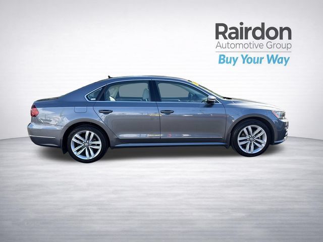 Used 2017 Volkswagen Passat 1.8T SEL Premium FWD image 8