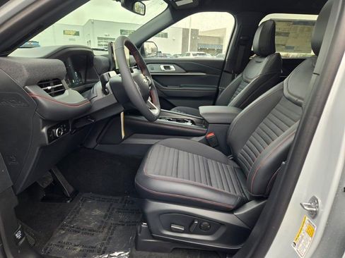 New 2026 Ford Explorer ST-Line w/ ST-Line Street Pack image 26