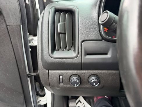 Used 2021 Chevrolet Colorado LT w/ Fleet Safety Package AWD/4WD image 14