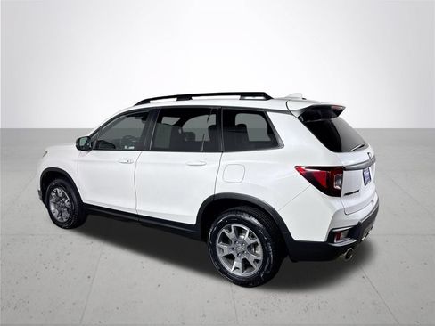 Used 2023 Honda Passport TrailSport image 8