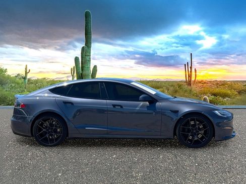Used 2022 Tesla Model S Plaid AWD/4WD image 6