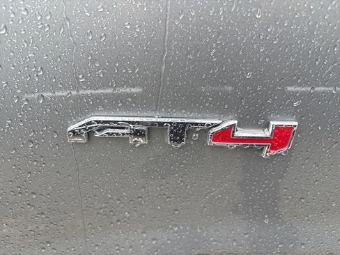 Used 2023 GMC Acadia AT4 w/ Technology Package AWD/4WD image 21