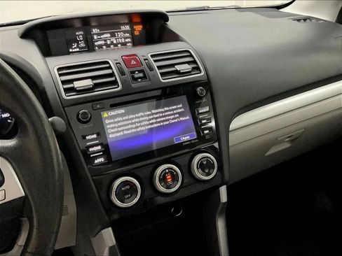 Used 2017 Subaru Forester 2.5i Premium AWD/4WD image 42