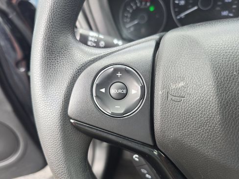 Used 2022 Honda HR-V LX image 21
