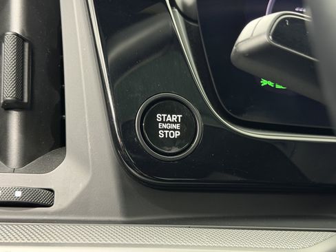 Certified 2024 Porsche Cayenne image 47