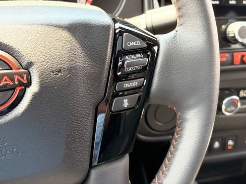 Used 2025 Nissan Frontier Pro-X w/ Pro Premium Package RWD image 16