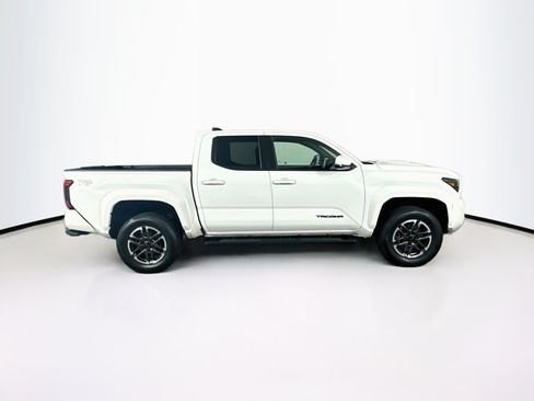 Used 2024 Toyota Tacoma TRD Sport w/ TRD Sport Upgrade Package RWD image 10