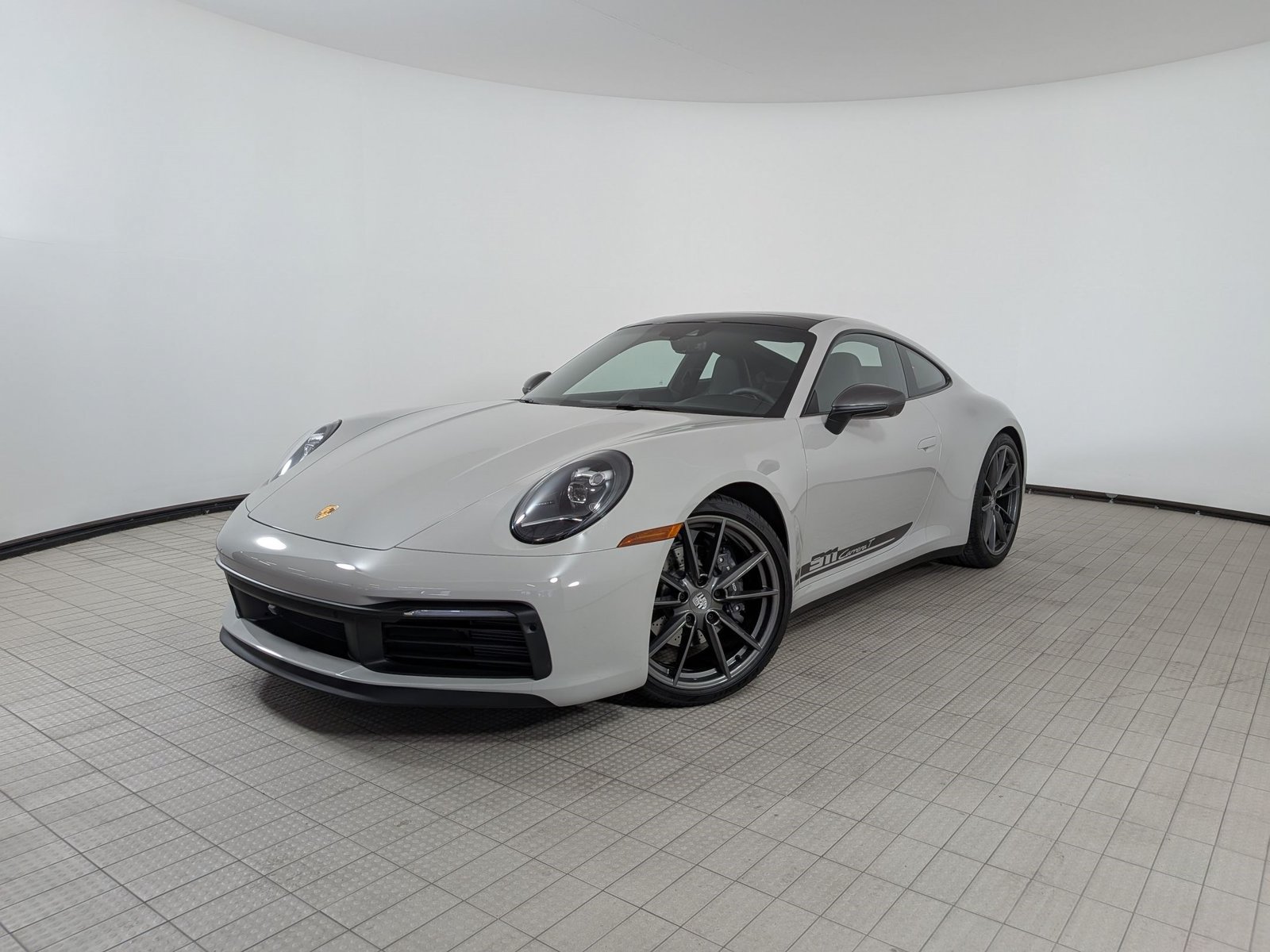 Certified 2023 Porsche 911 Carrera T RWD image 1