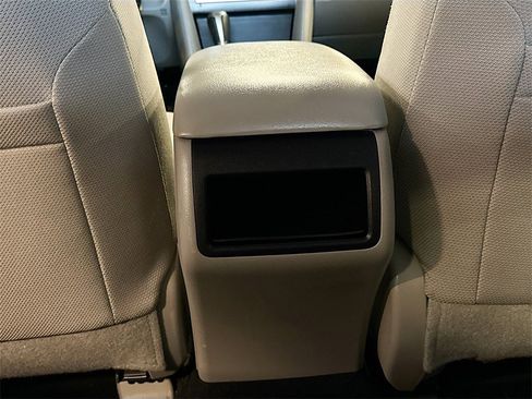 Used 2013 Toyota Camry LE image 23