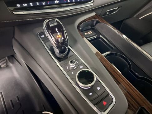 Certified 2023 Cadillac Escalade Premium Luxury AWD/4WD image 16