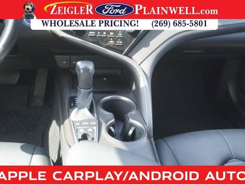 Used 2022 Toyota Camry SE image 15
