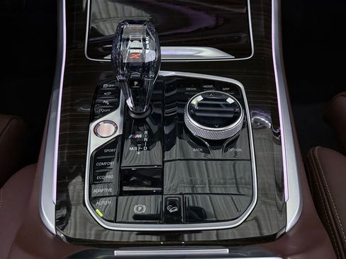 Used 2021 BMW X5 M50i w/ Executive Package image 33