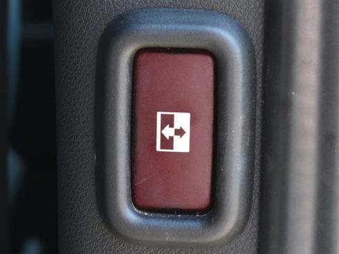 Used 2021 Mercedes-Benz Sprinter 2500 image 14