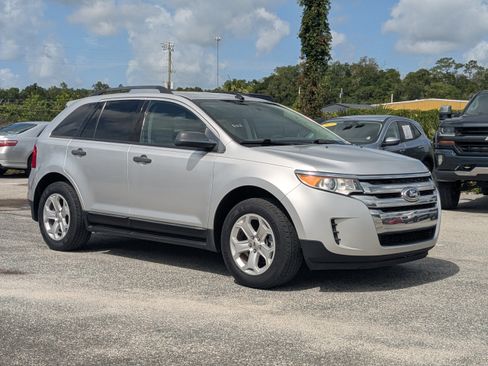 Used 2014 Ford Edge SE w/ Equipment Group 101A FWD image 2
