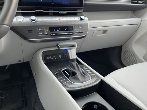 Used 2025 Hyundai Kona SEL image 41