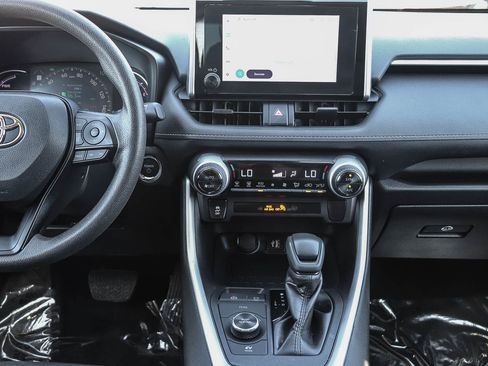 Certified 2025 Toyota RAV4 XLE AWD/4WD image 13
