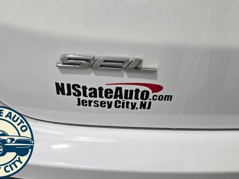 Used 2023 Ford Edge SEL image 30