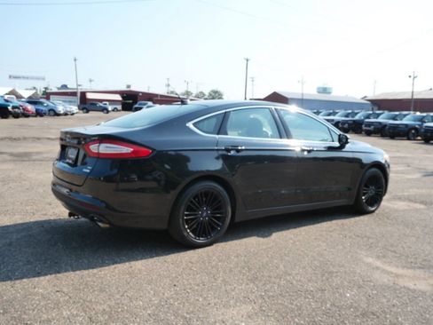 Used 2014 Ford Fusion SE w/ Equipment Group 202A FWD image 6
