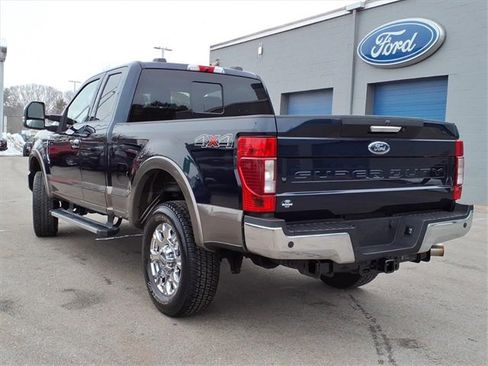 Used 2022 Ford F350 Lariat w/ Chrome Package image 3