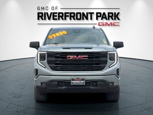 Used 2026 GMC Sierra 1500 Elevation AWD/4WD image 8