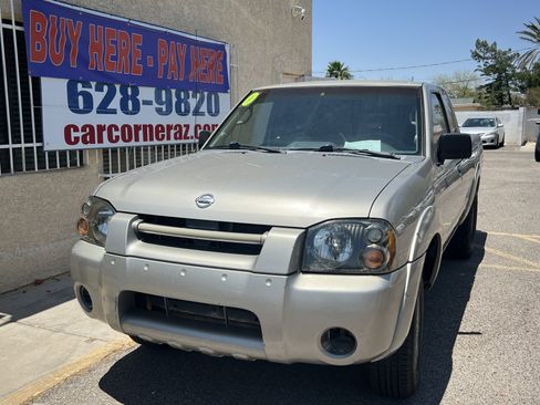 Used 2002 Nissan Frontier XE RWD image 1