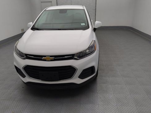 Used 2020 Chevrolet Trax LS w/ Tint and Cruise Package FWD image 15
