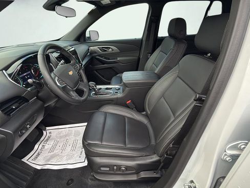 Used 2023 Chevrolet Traverse LT AWD/4WD image 21