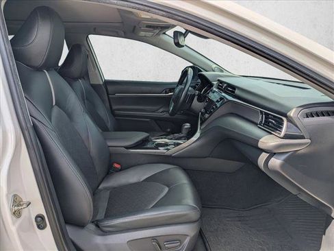 Used 2020 Toyota Camry XSE w/ Blackout Package image 20