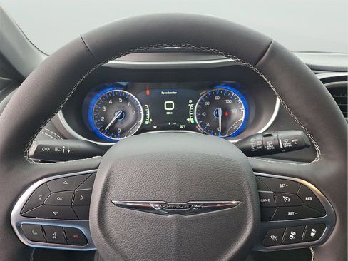 New 2026 Chrysler Pacifica Select image 14