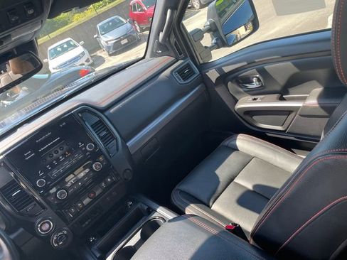 Used 2021 Nissan Titan PRO-4X w/ Pro-4x Convenience Package image 23