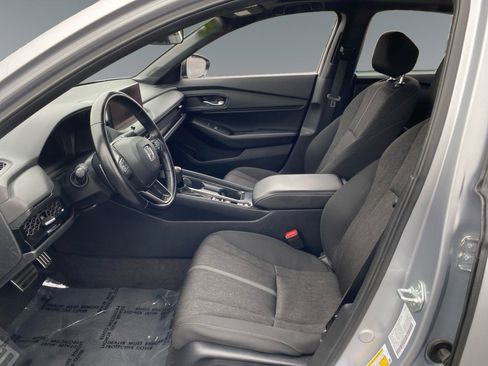 Used 2024 Honda Accord Sport image 9