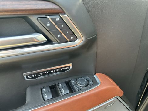 Used 2025 GMC Sierra 1500 Denali Ultimate AWD/4WD image 12
