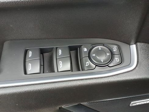 Certified 2024 GMC Sierra 1500 SLT w/ SLT Premium Plus Package image 18