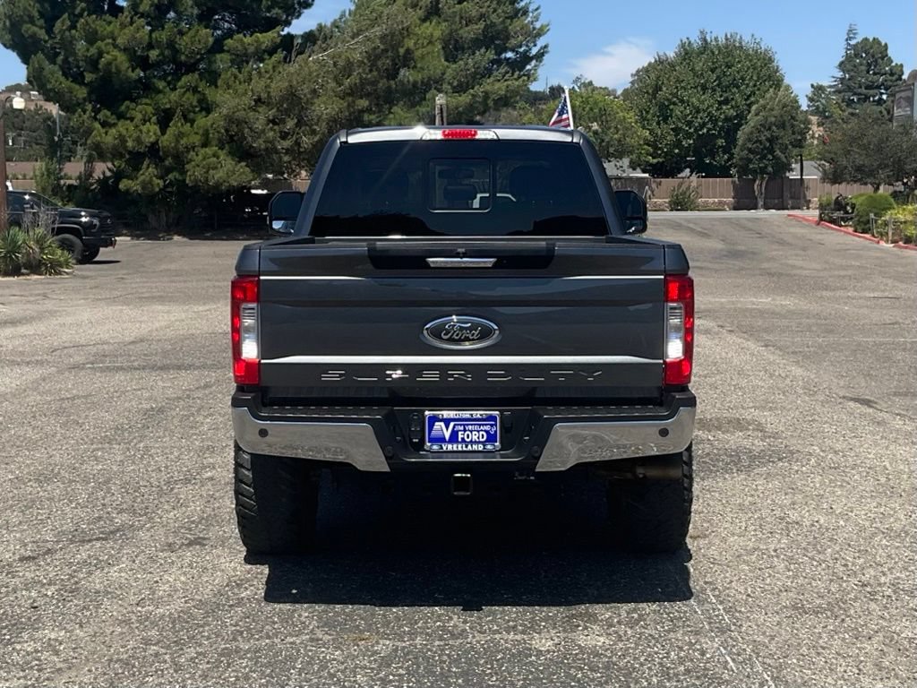 Used 2019 Ford F350 Lariat w/ Lariat Value Package AWD/4WD image 5