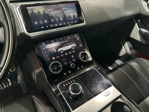 Used 2018 Land Rover Range Rover Velar R-Dynamic SE AWD/4WD image 55
