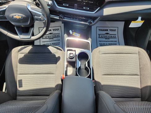New 2026 Chevrolet Equinox LT FWD image 11