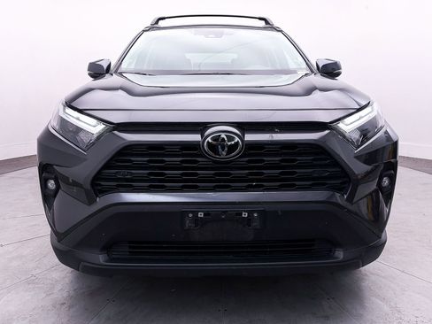 Used 2023 Toyota RAV4 XLE Premium image 11