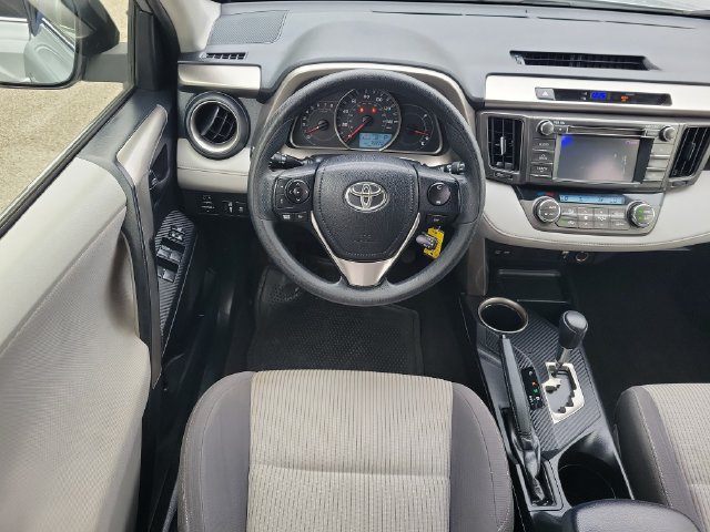 Used 2013 Toyota RAV4 XLE AWD/4WD image 8