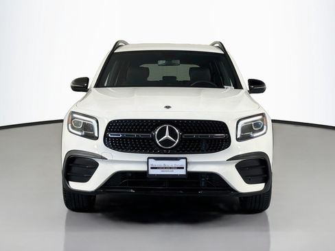 Used 2023 Mercedes-Benz GLB 250 image 3