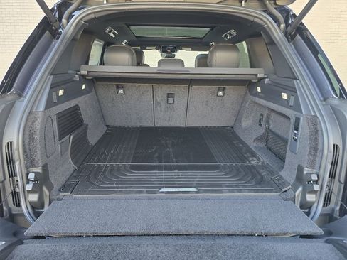 New 2025 Land Rover Range Rover SE AWD/4WD image 32